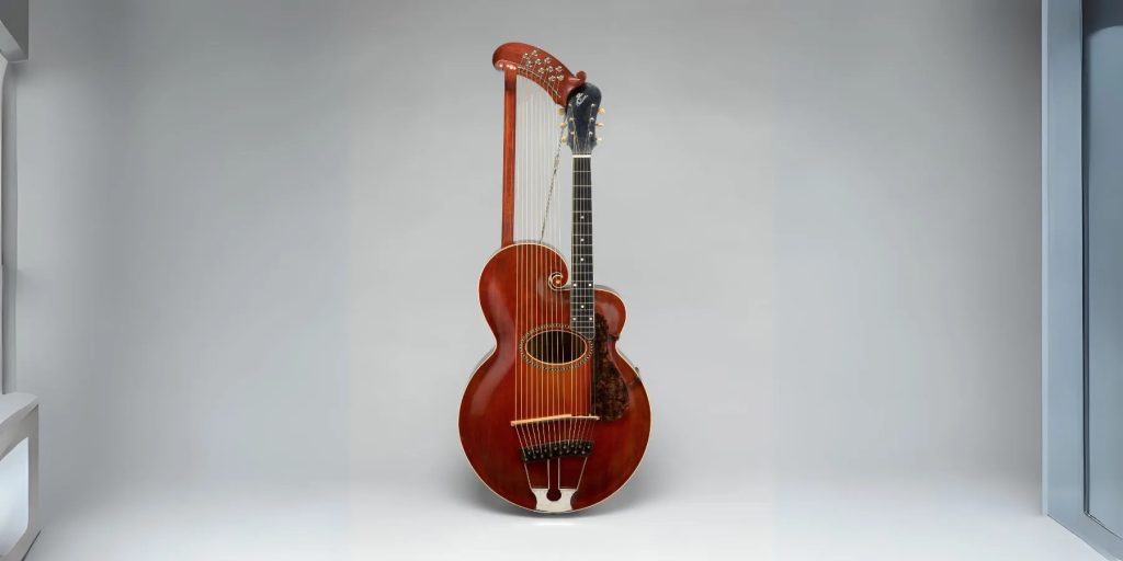 Strings Attached: Exploring the World of Online Guitar Lessons