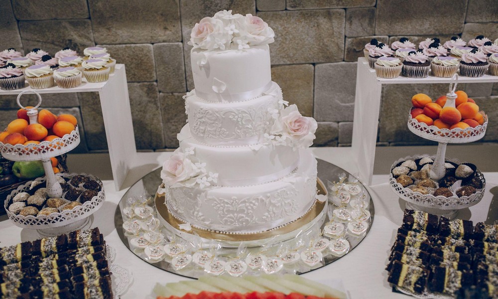 How to Choose the Perfect Halal Wedding Cake for Your Big Day